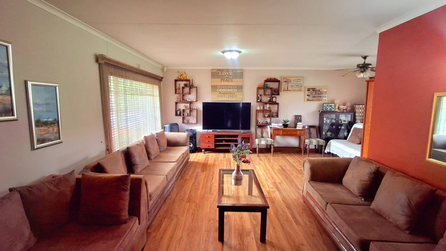 3 Bedroom Property for Sale in Roodia Free State